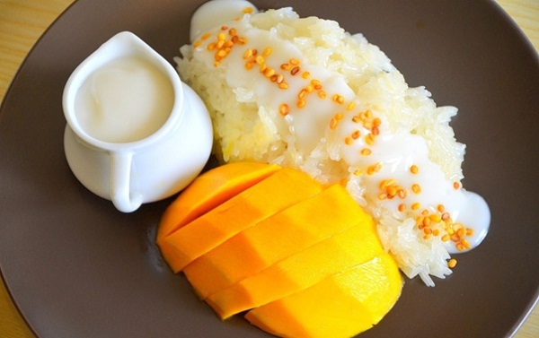 Thai Sweet Sticky Rice with Mango - the most delicious ...