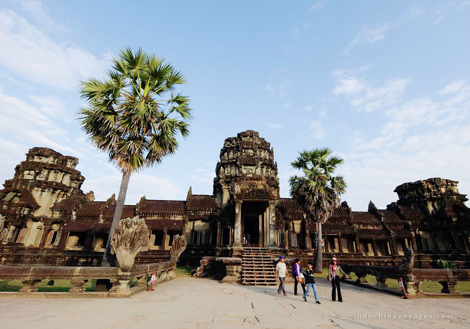 visit-Angkor-Wat