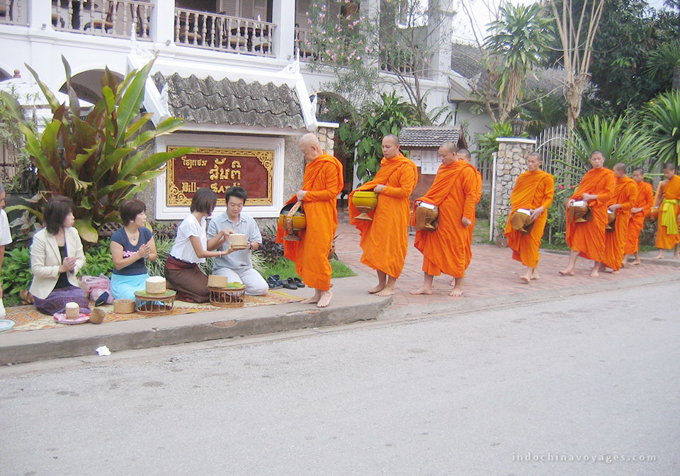 Flash-pic-monks