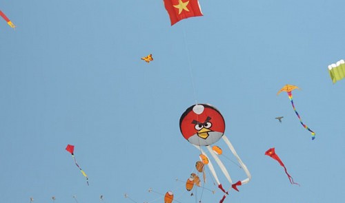 Kites reiterate Vietnam’s sovereignty over Hoang Sa