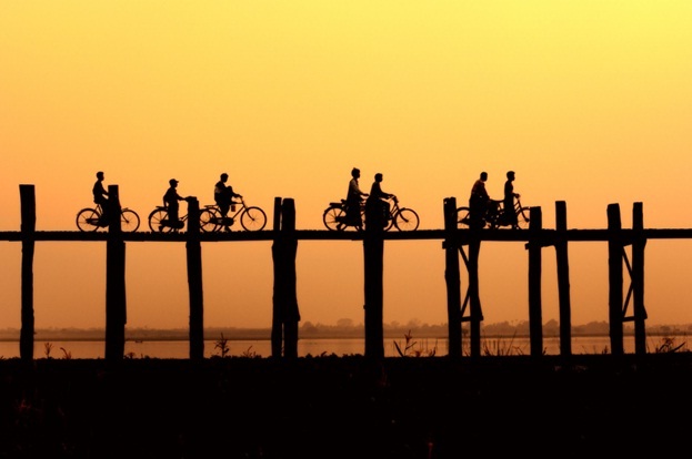 Ubein Bridge – The most gorgeous place for watching the sunset