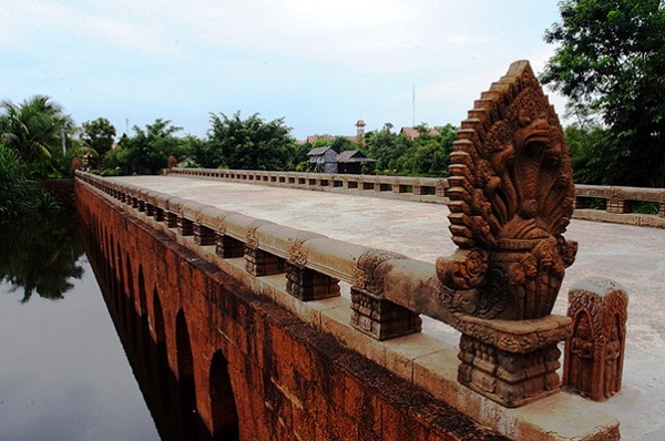 Kompong Krei, the bridge connecting ancient and modern times.