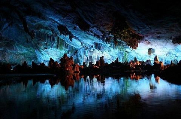 The underground river of Phong Nha Cave