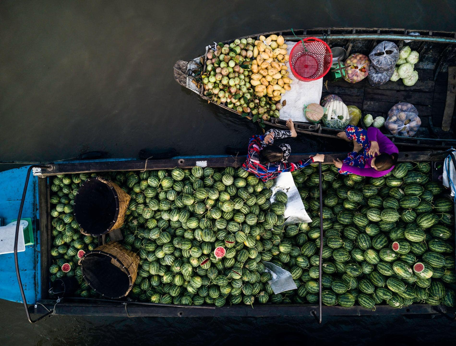 phong dien floating market in Vietnam