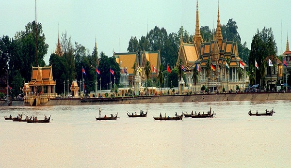 A panorama view of the quay along the Royal Palace