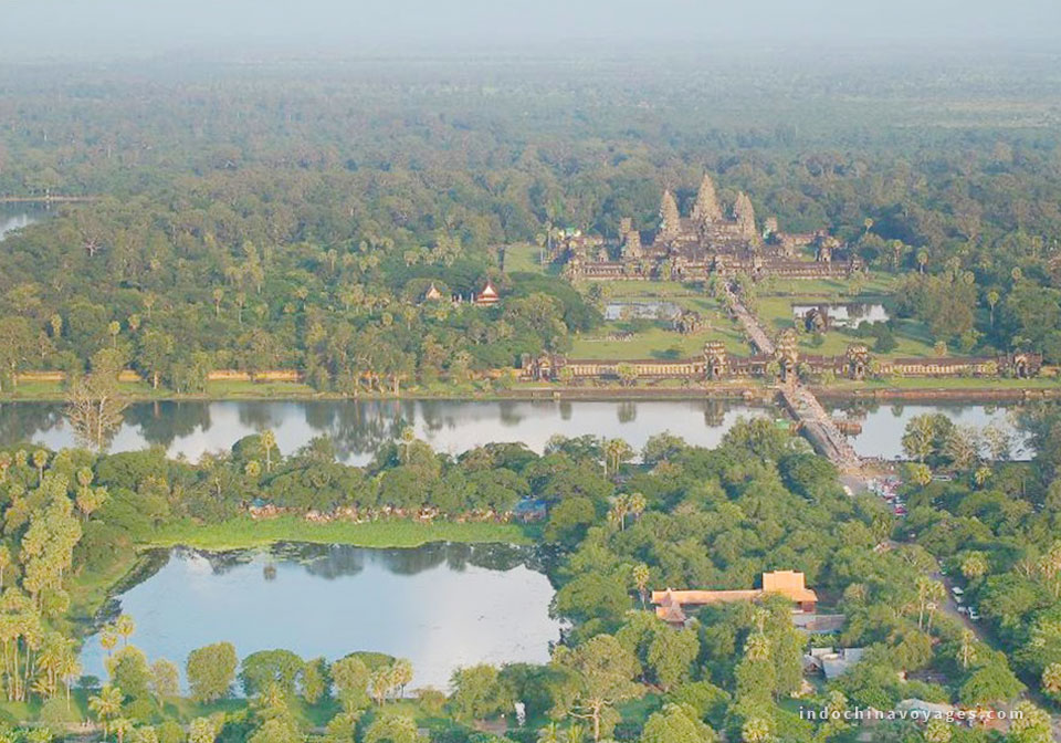 A more spectacular Cambodia seen from Angkor Wat hot air balloon