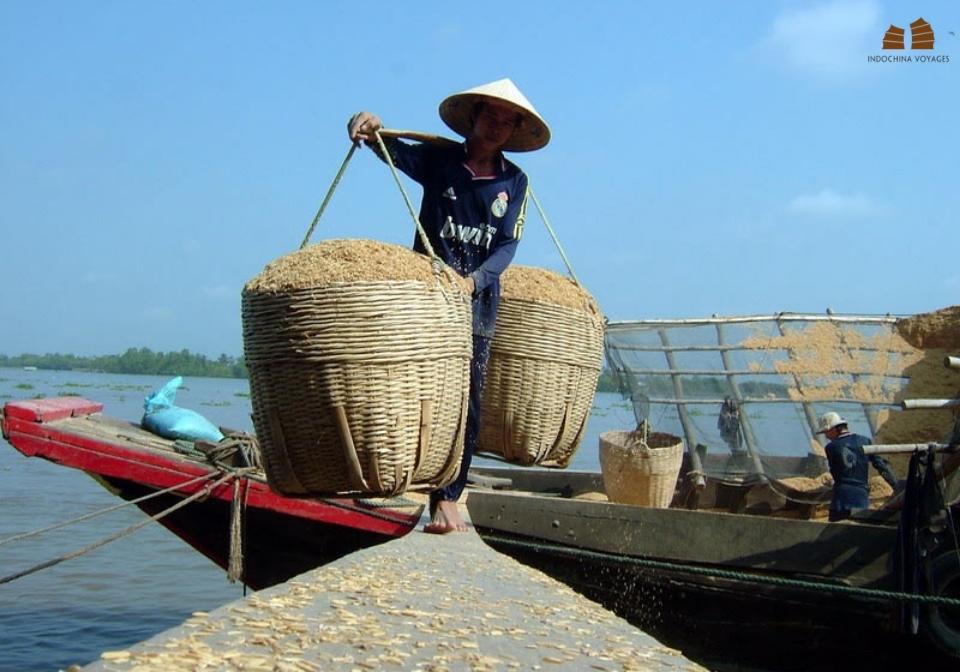 local life on mekong river