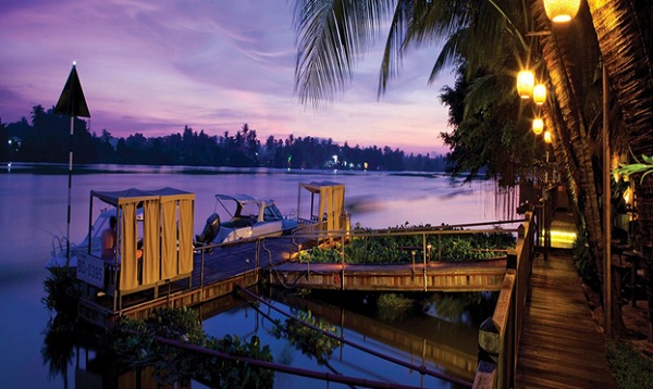 An Lam Saigon River hotel with river-watching rooms