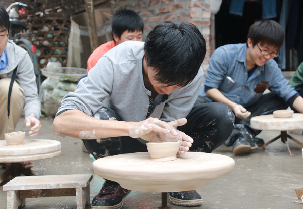 Learn-how-to-make-ceramics-in-Bat-Trang