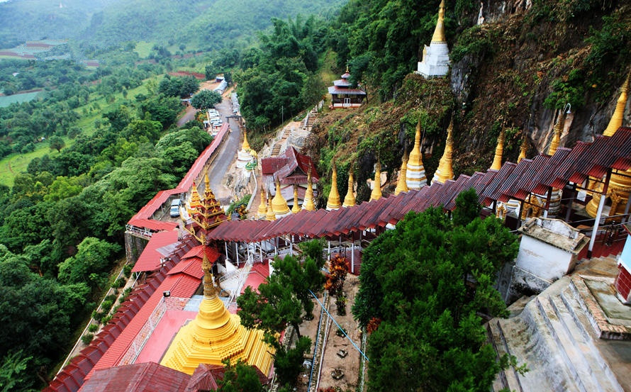 Pindaya Cave has about 9,000 Buddha statues