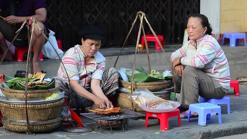 Explore Saigon street food in one day