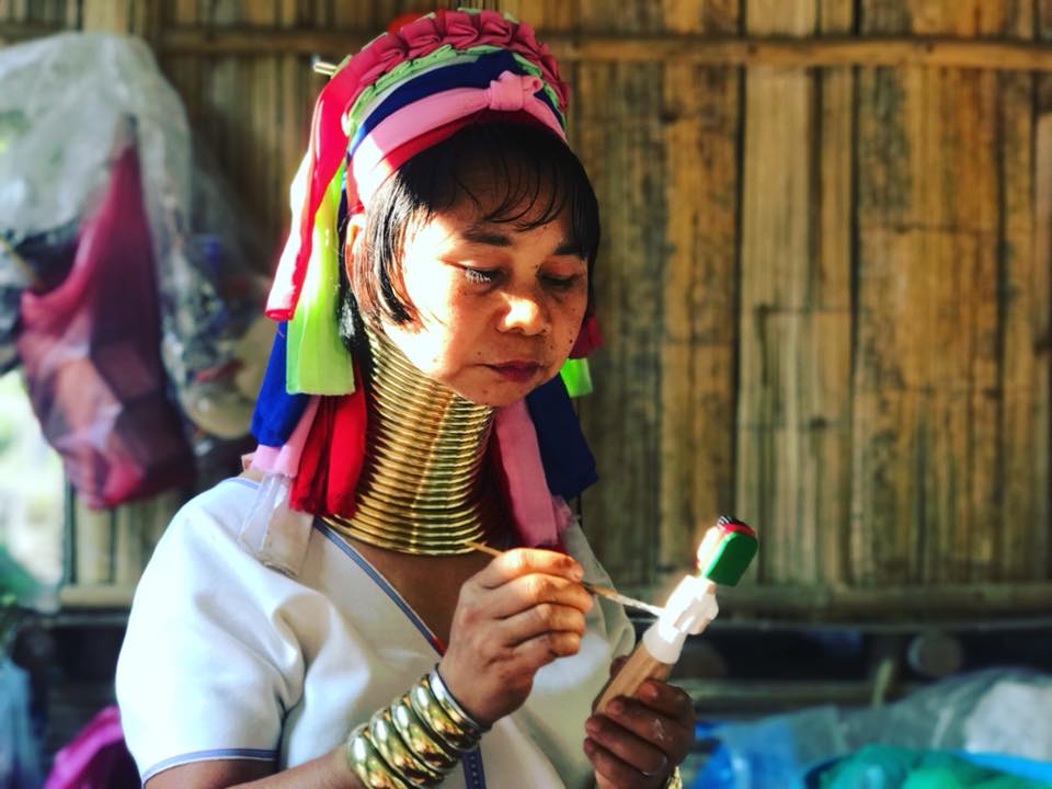 Explore Long neck tribe village in Chiang Mai