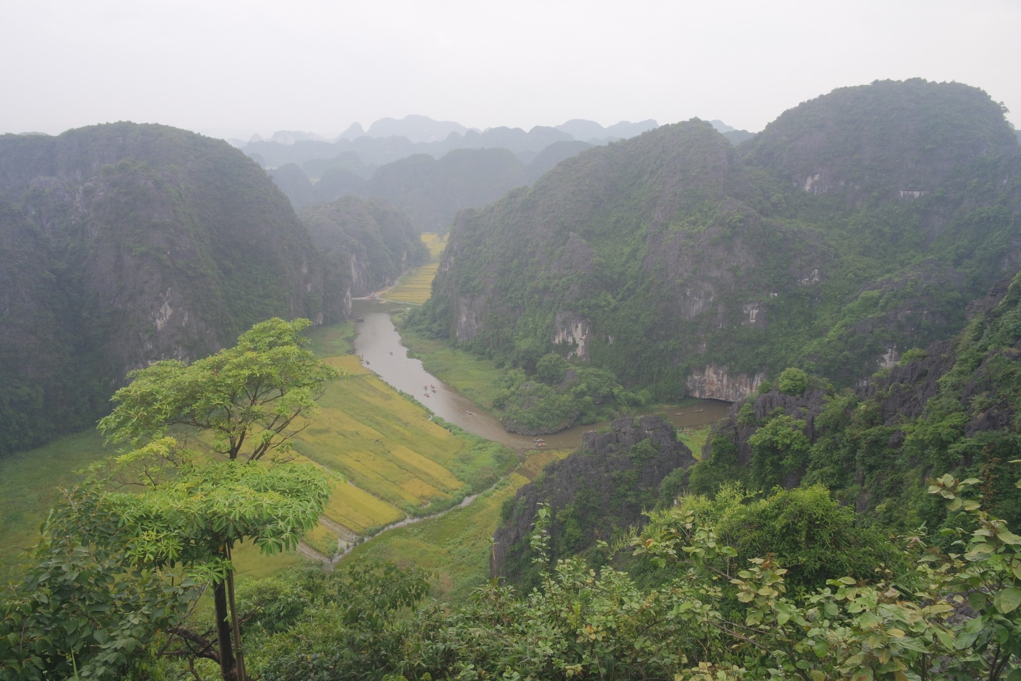 Paranomic View from Mua Cave