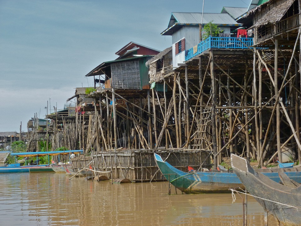 Kampong Khleang Village