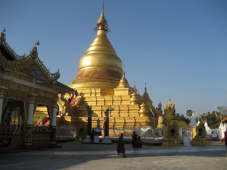 Kuthodaw Pagoda is surrounded by hundred of stone tablets containing “the world’s largest book” make it very hard to read.