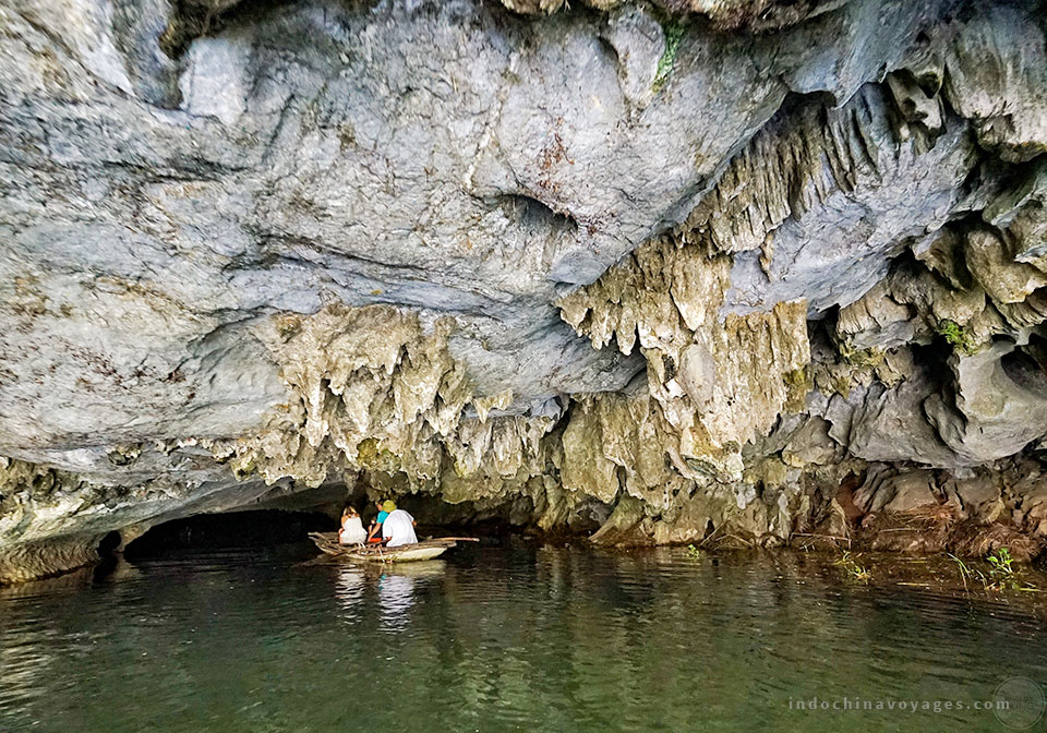 Explore Trang An Vietnam Caves