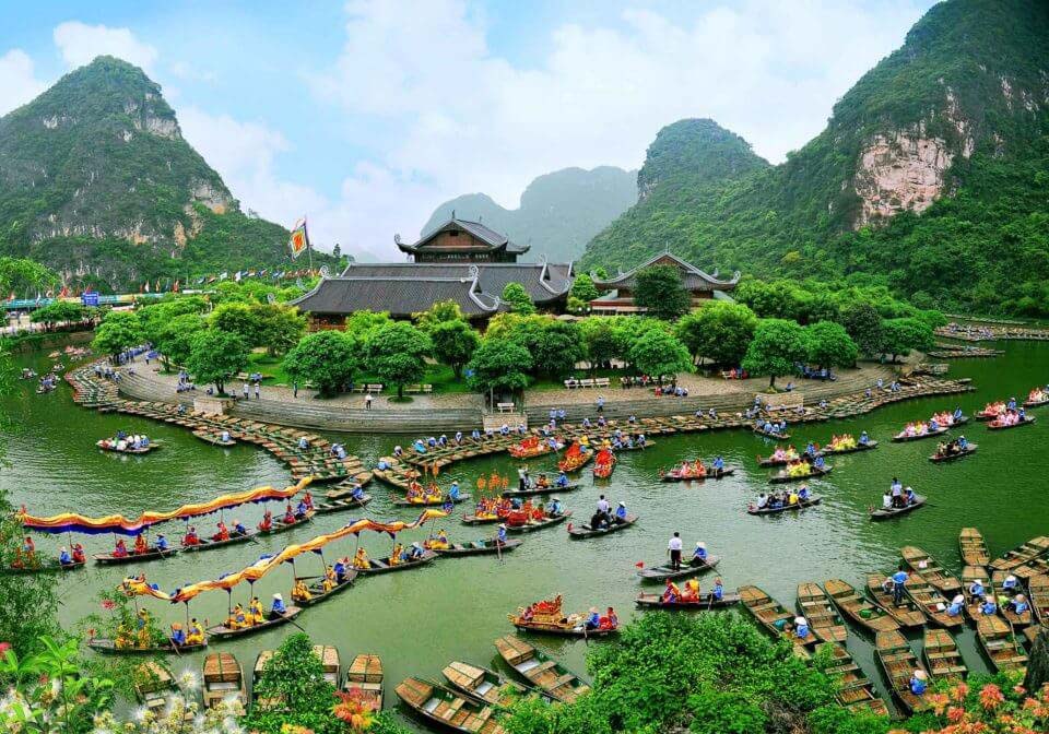 Charming Trang An Vietnam in Spring