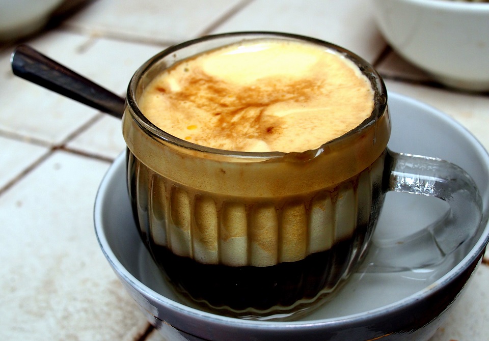 Vietnamese_egg_coffee