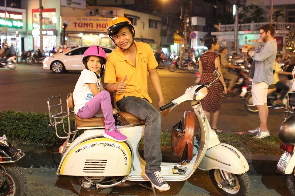 saigon mortor tour with kid