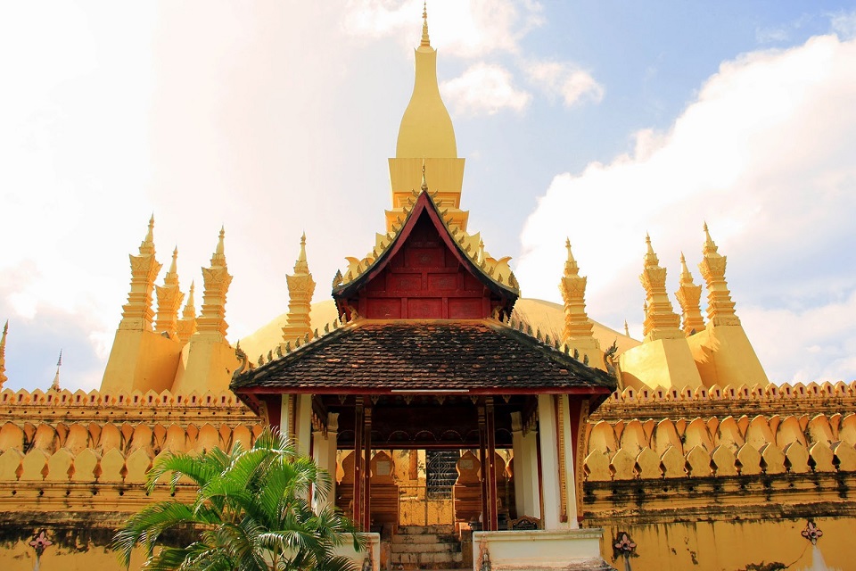 gold covered Pha That Luang