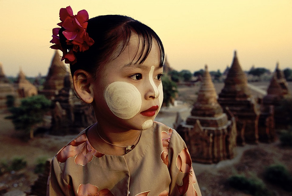 Thanaka on the cheek of little Burmese girl