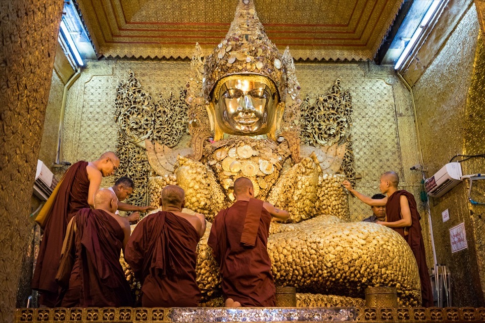 Top 3 famous Mandalay pagodas to see