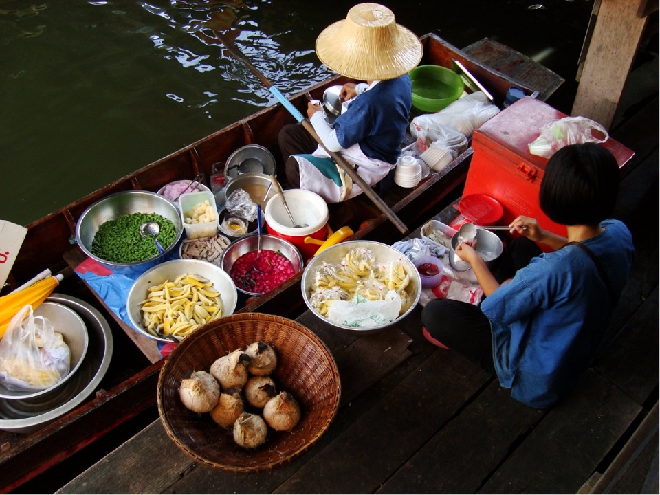 Bang Nam Pheung Floating Market