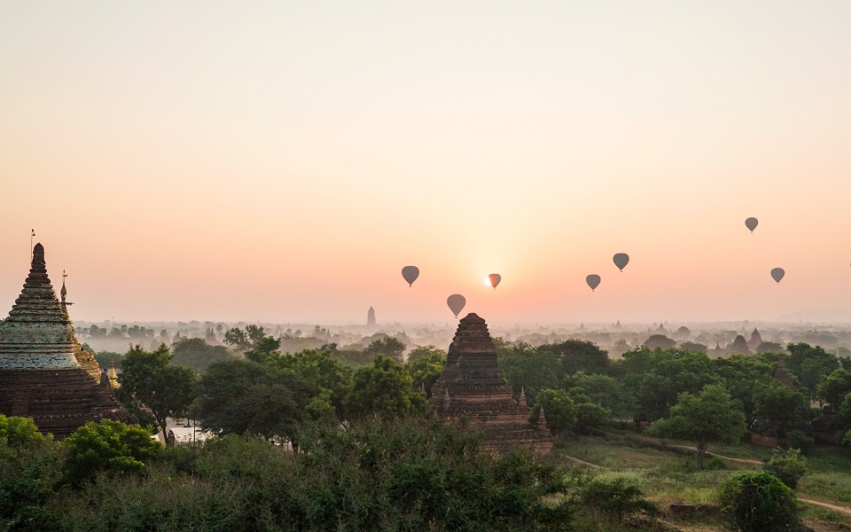 sunrise in Bagan