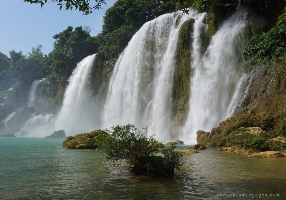 Ban Gioc waterfall is one of the best well-known in Vietnam