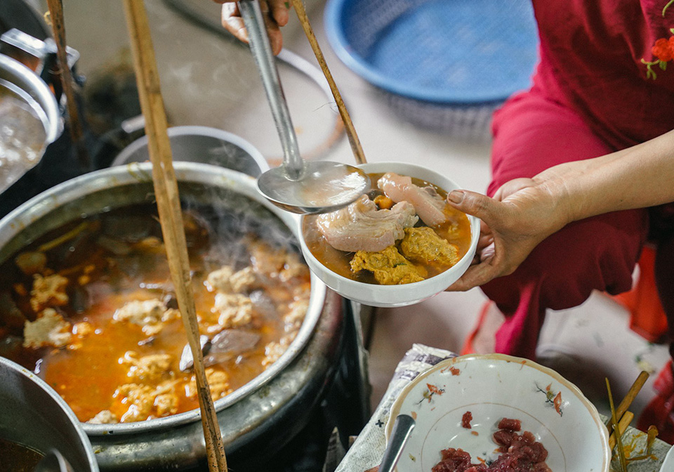 Various famous Bun Bo Hue restaurant