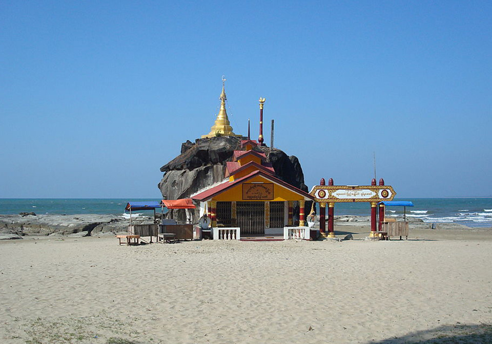 Chuang Tha beach