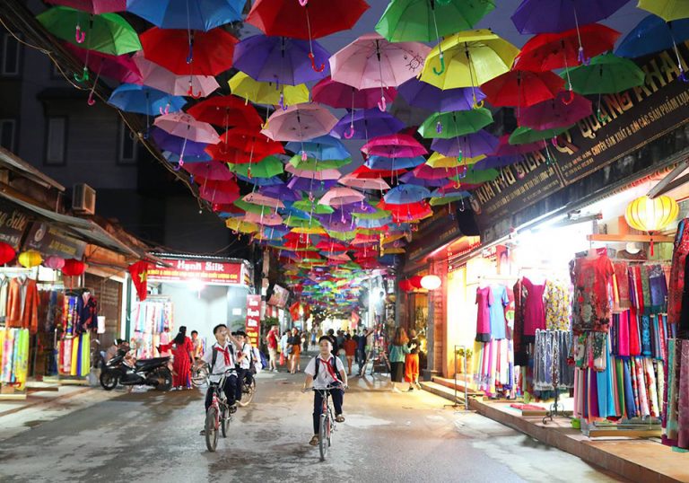 Top tips to buy the best souvenirs in Vietnam Indochina Voyages