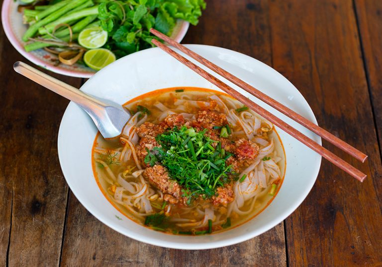 Top 5 musttry Luang Prabang street foods Laos travel guide