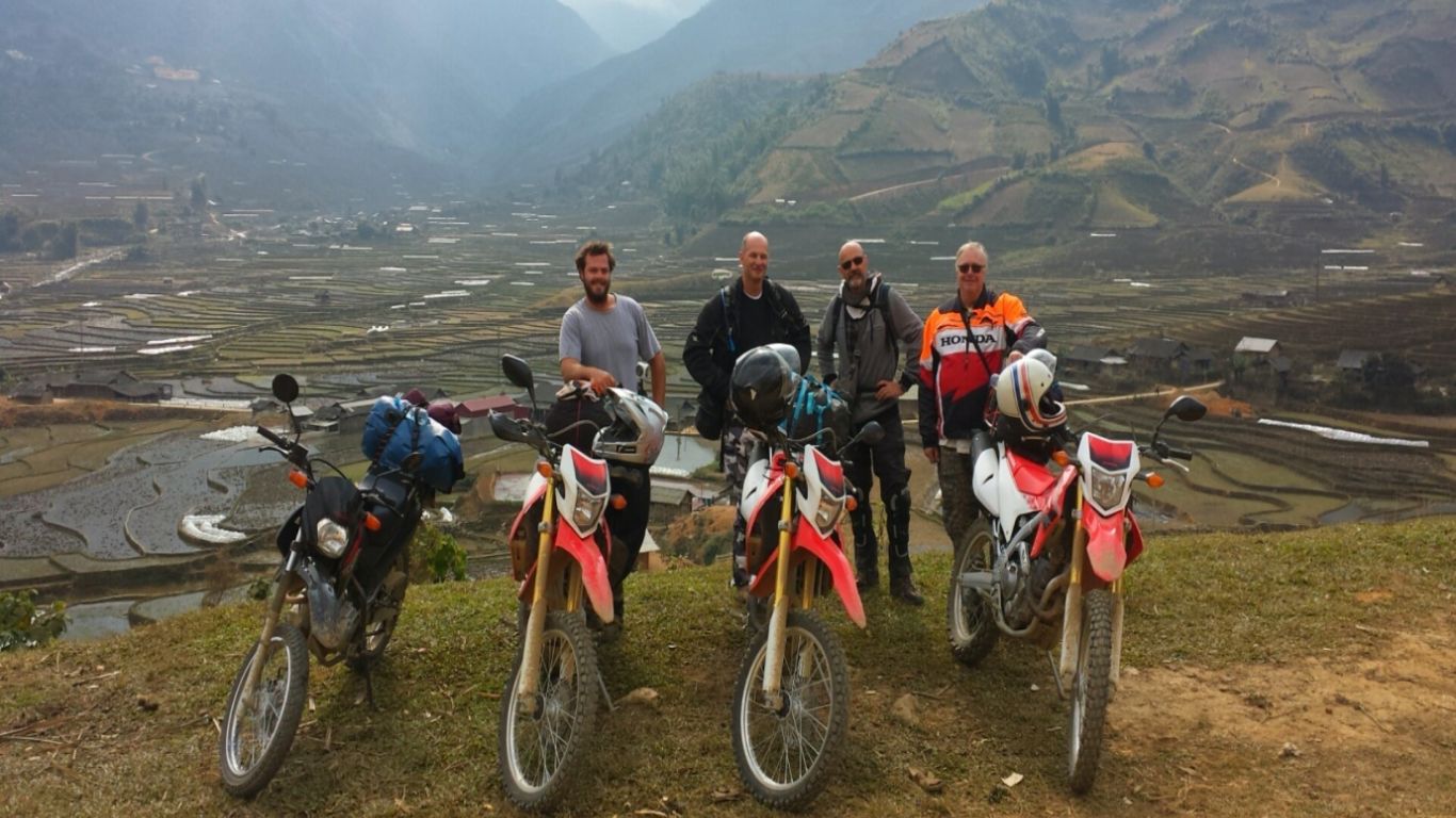 Motorbike journey from Hanoi to Mai Chau