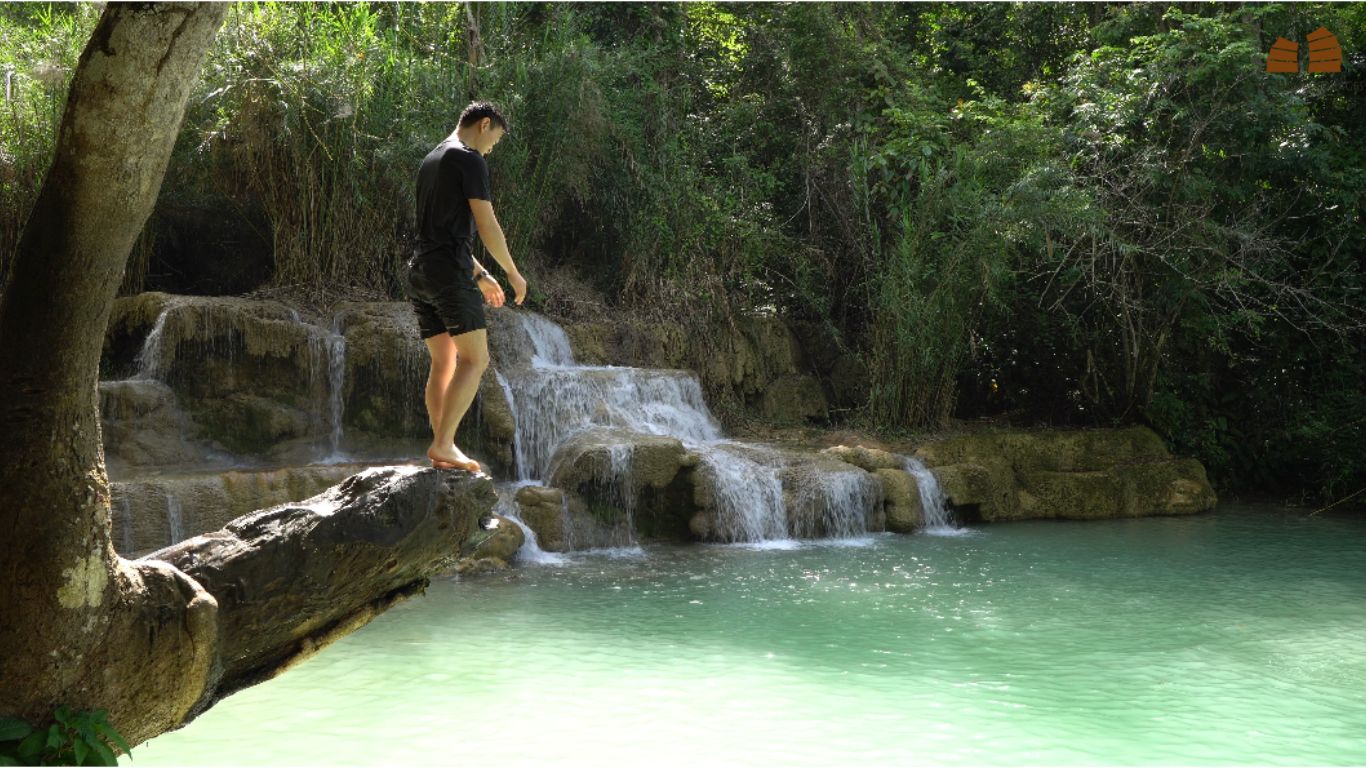 Trekking in Kuangsi Waterfall Laos