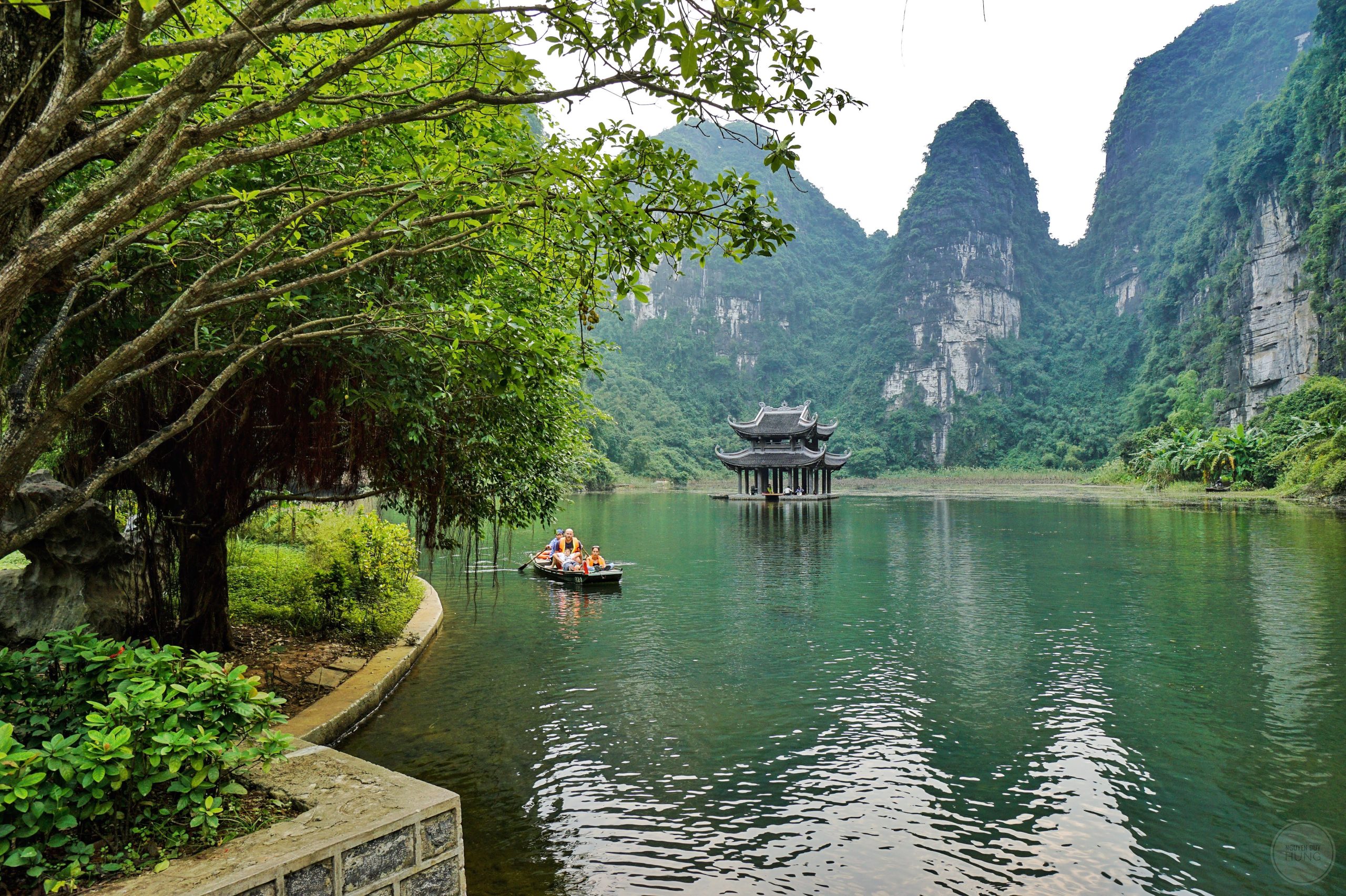 Trang An boat tour