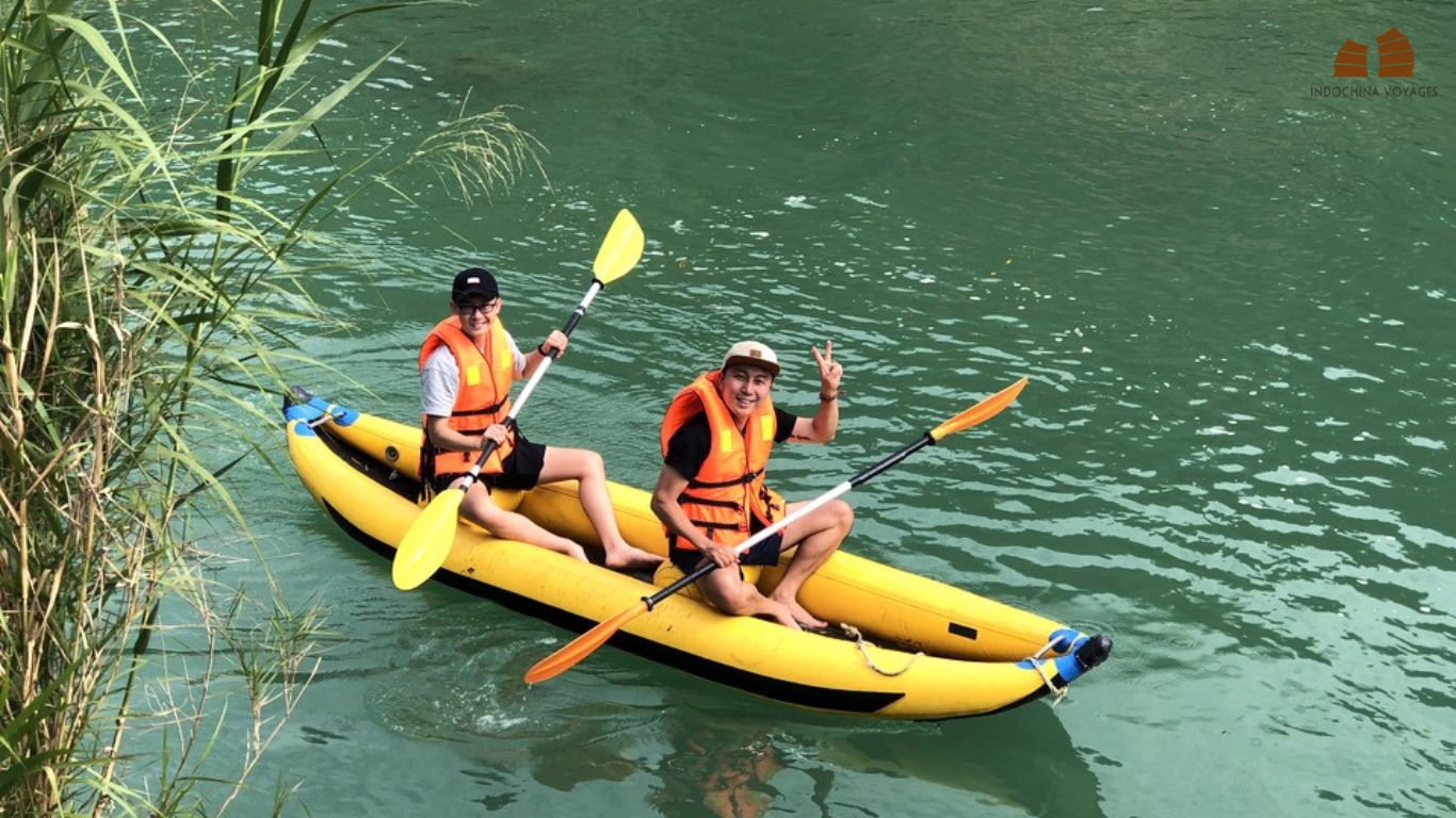 Kayaking on Quay Son River Cao bang