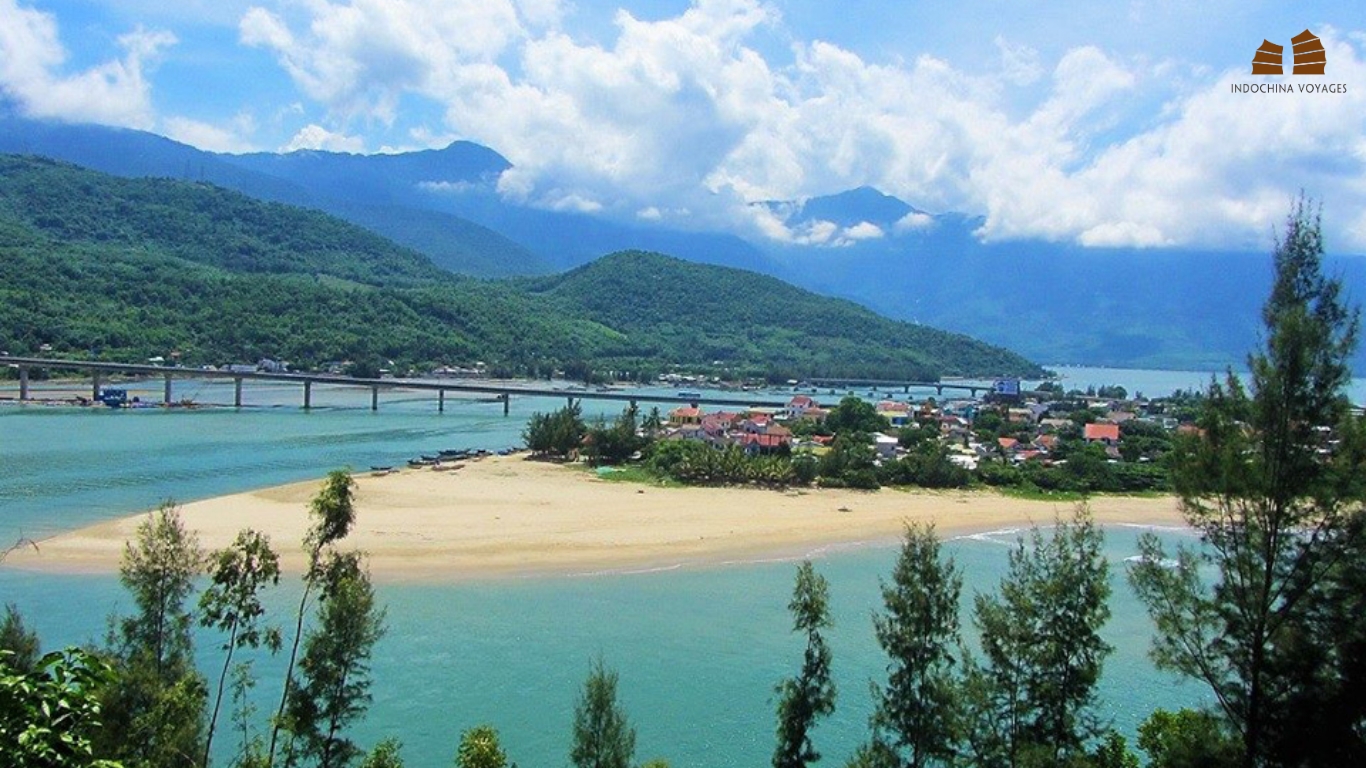 Beach view from Hai Van Pass