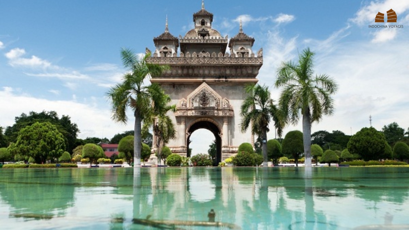 Patuxay Monument in Vientiane
