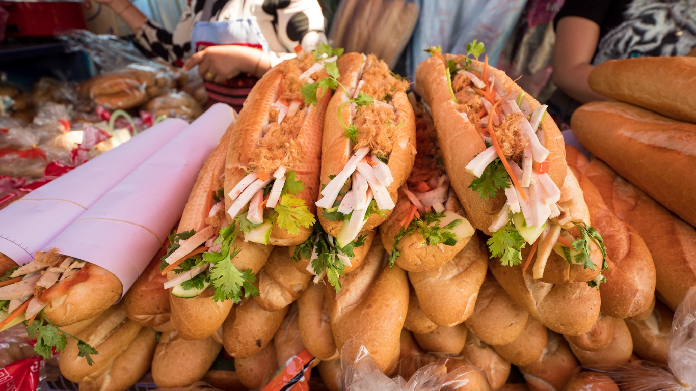 Laos banh mi can be found on any streets (Image: VnExpress)