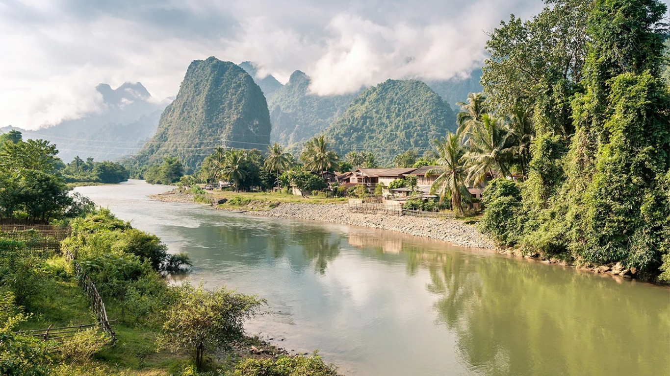 Tranquil Nam Song River in Vang Vieng Laos (Image: VTV.vn)