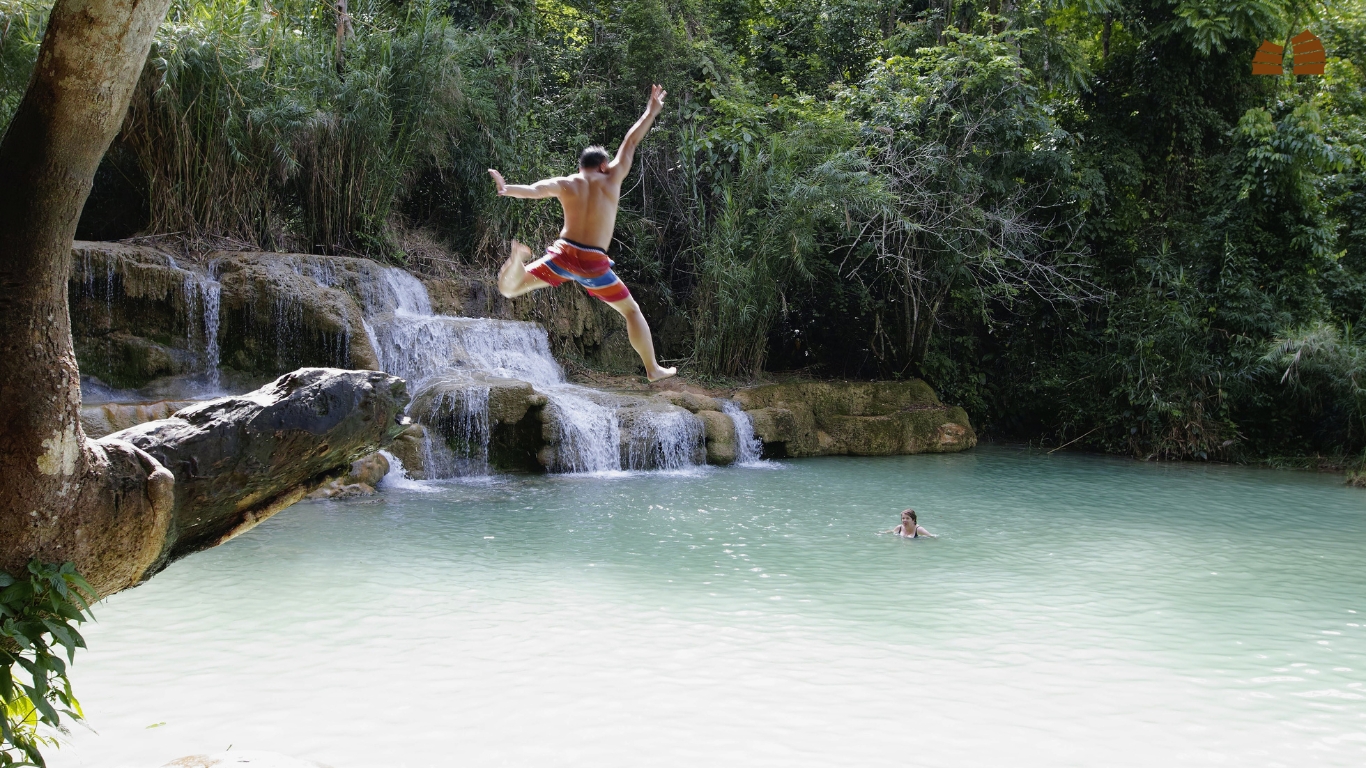 Though rain can badly affects Laos people’s life sometimes, the waterfalls are the most beautiful in this season.