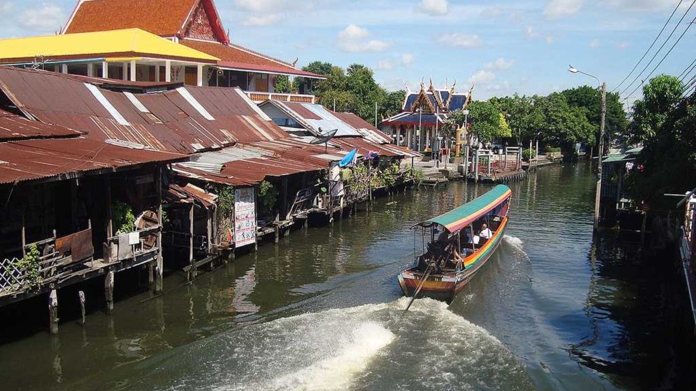 Artist’s House at Khlong Bang Luang