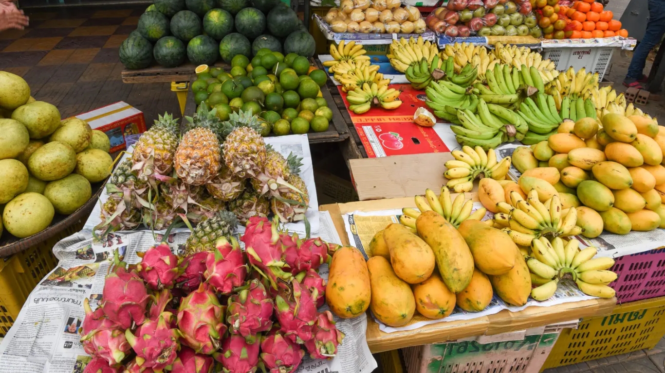 Fresh food easy to buy in Phnom Penh local markets