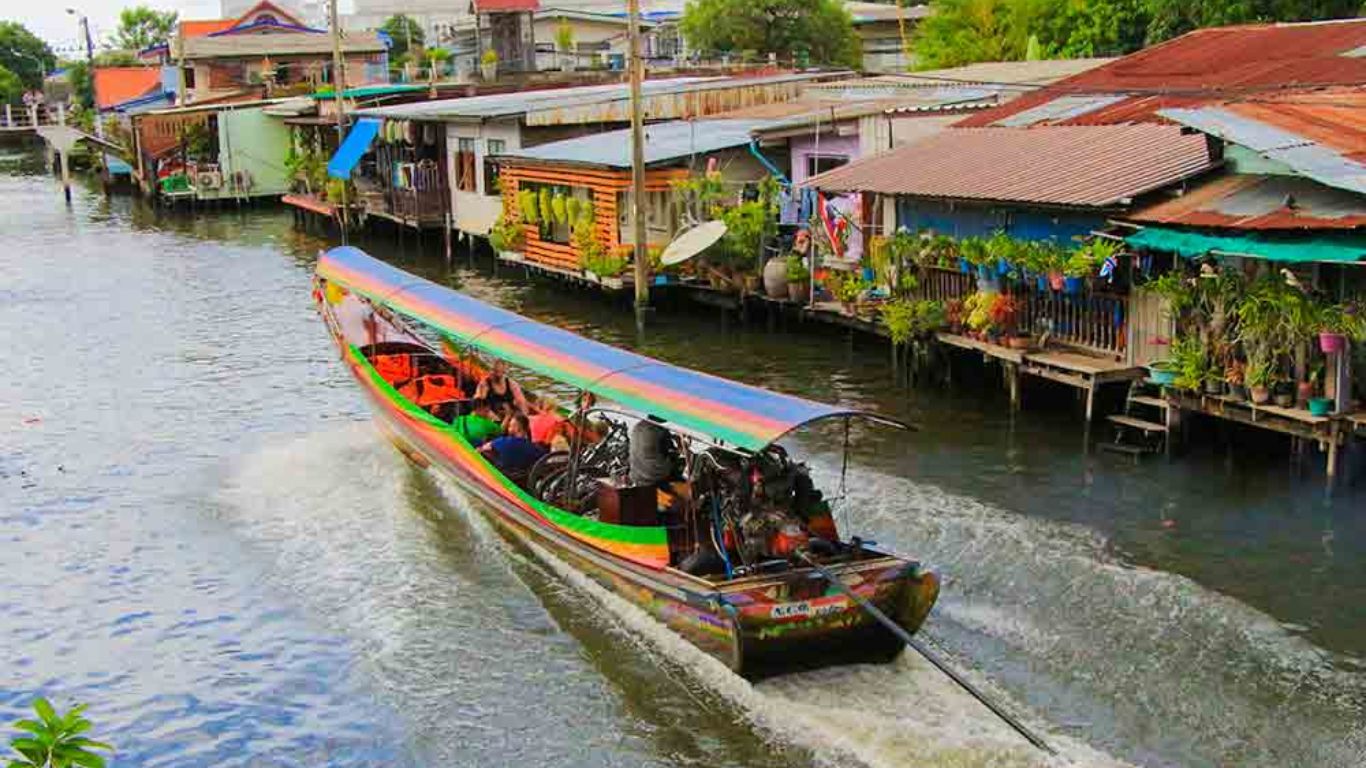 Private charter boat on the Chao Phraya River 