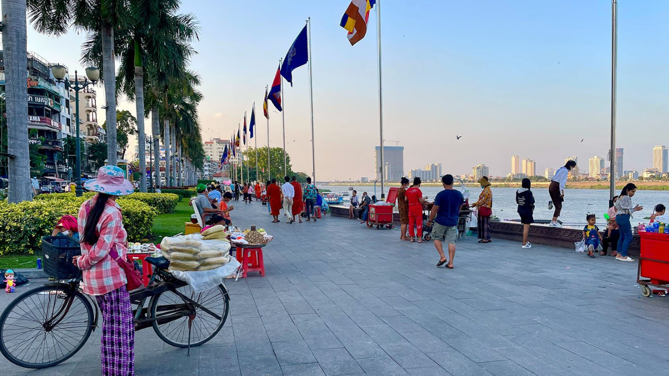 Sisowath Quay: A Must-Visit Destination in Phnom Penh, Cambodia – Have you checked it out?