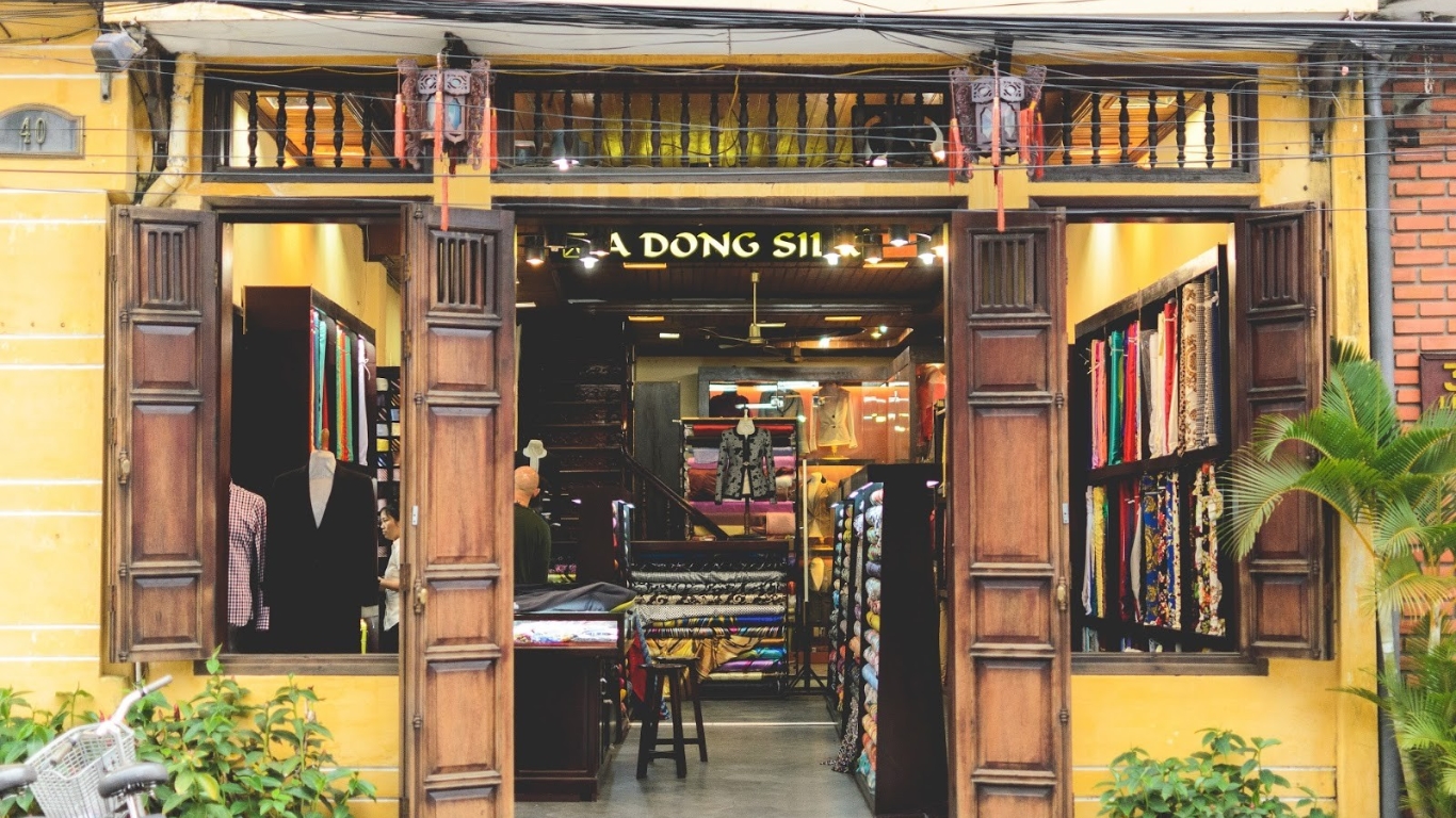 Tailor-made Ao Dai shop in Hoi An
