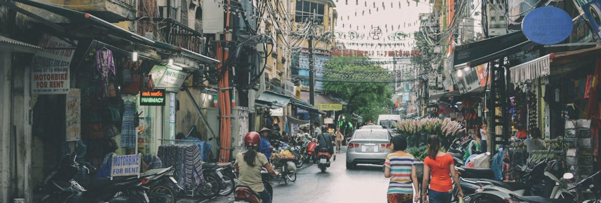 How Far Is Vietnam From Australia? Flight Times, Routes & Jet Lag Tips (City by City)