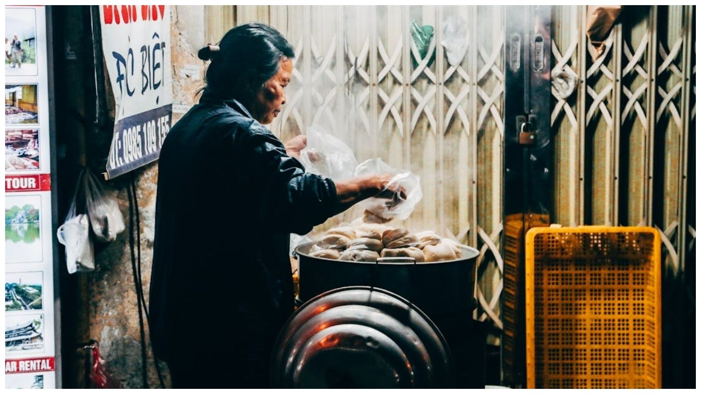 Street vendors at Hanoi Night Market