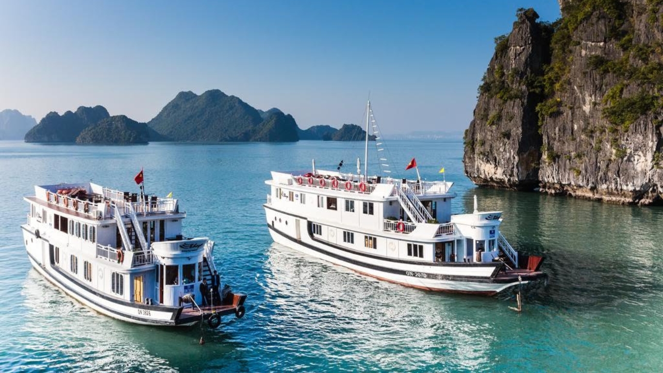 Halong bay cruise